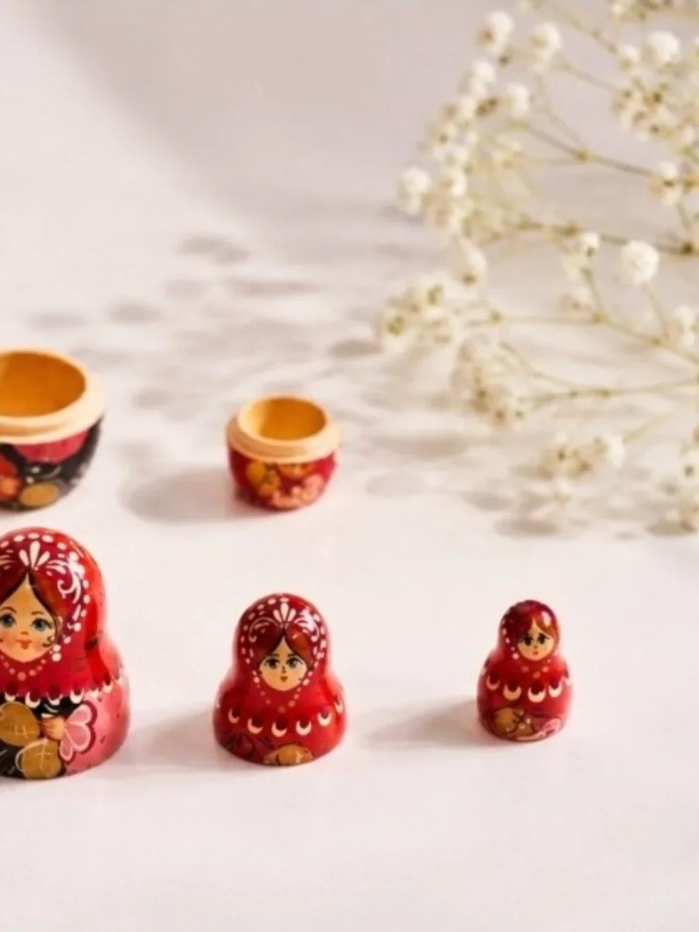 Vintage Russian Babushka Nesting Dolls Black Red Wood Traditional 5 Piece Set
